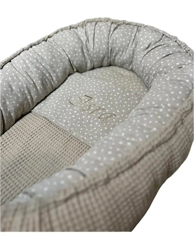 Babynest met naam - Handmade with Love - Maatje voor Maatje