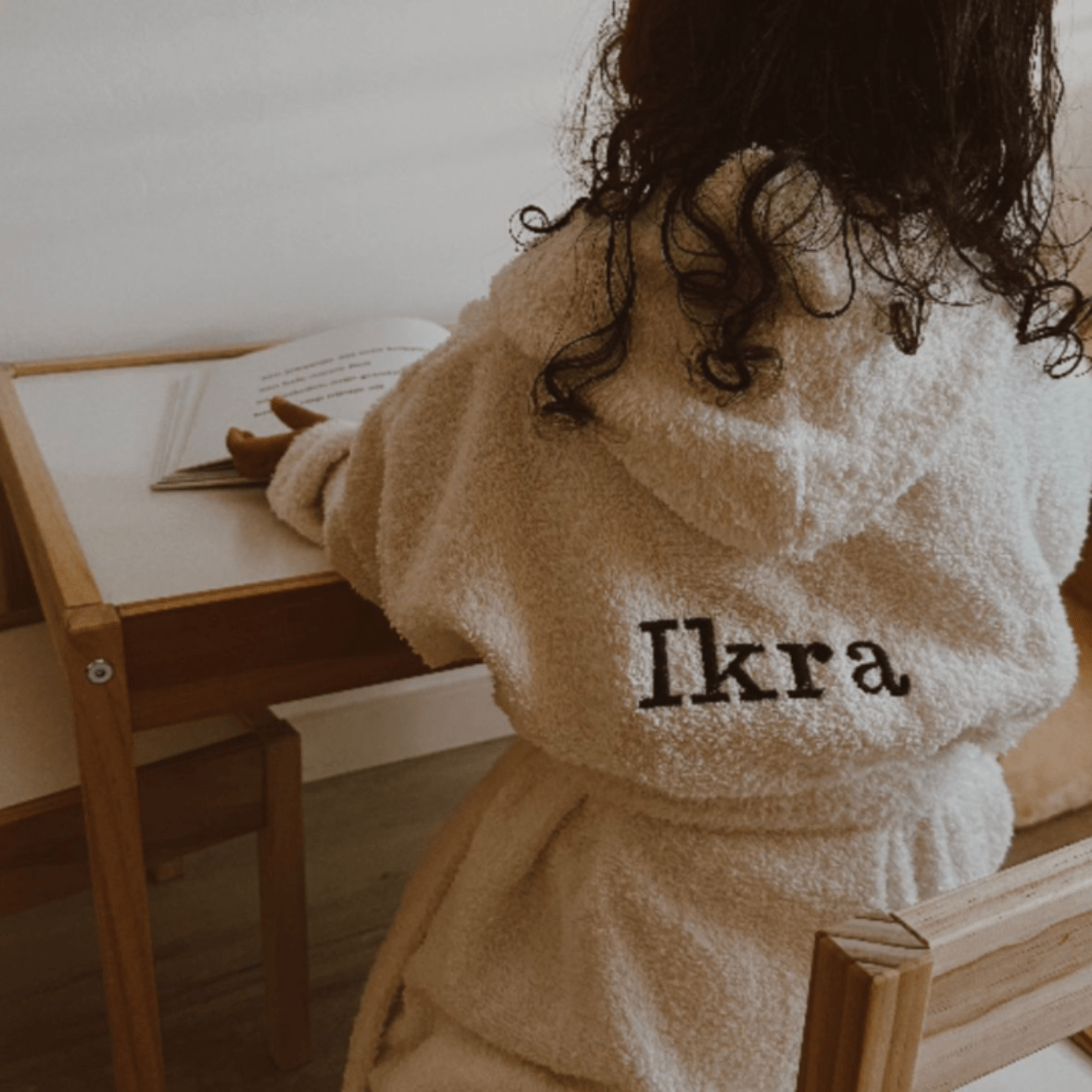 Kinderbadjas met naam - Badjas met naam kind - Cream - Maatje voor Maatje